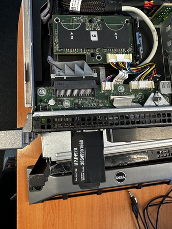 Dell PowerEdge R810 - ST: HPJN92S